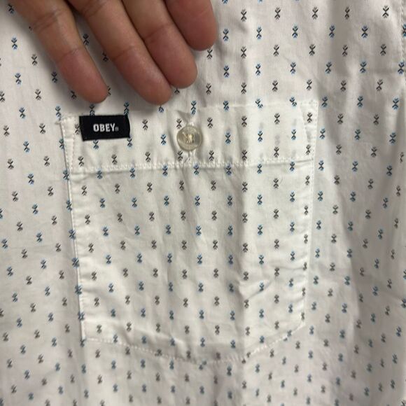 Obey Men's White Collared Single Chest Pocket Buttons Down Shirt Size XL - Picture 2 of 7